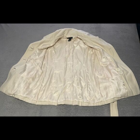 Moda international wool coat size medium ivory colour belt sits low VGUC - Picture 7 of 7